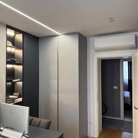 2br-city Center View-church Of Sts-mother Theresa
