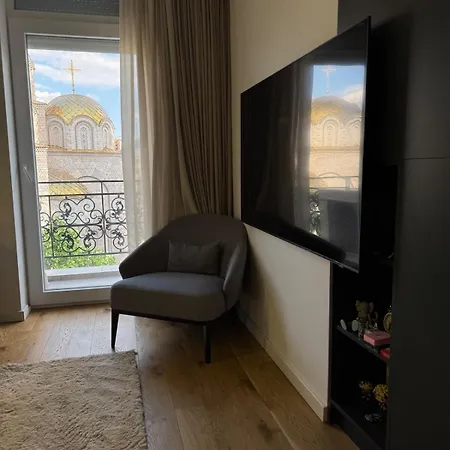 2br-city Center View-church Of Sts-mother Theresa * Скопье